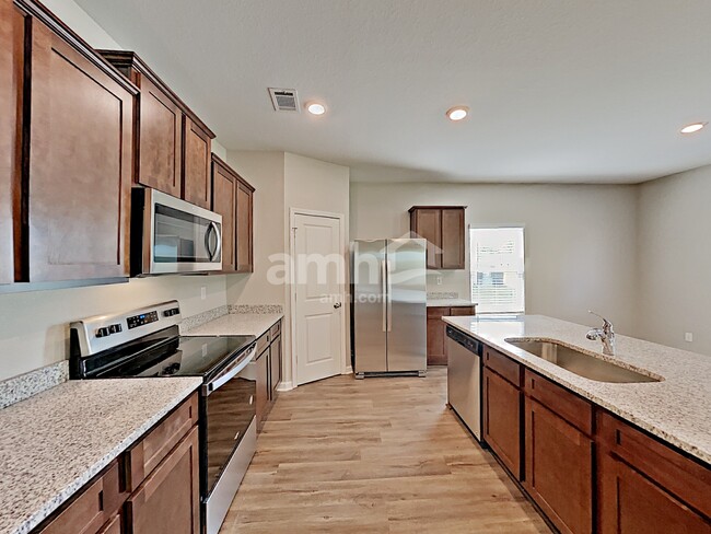 Building Photo - 3405 Ridge HillPkwy