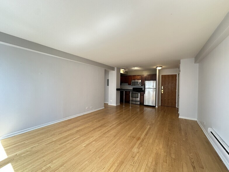 Building Photo - 4180 N Marine Dr