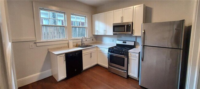 Building Photo - 1594 McLendon Ave NE