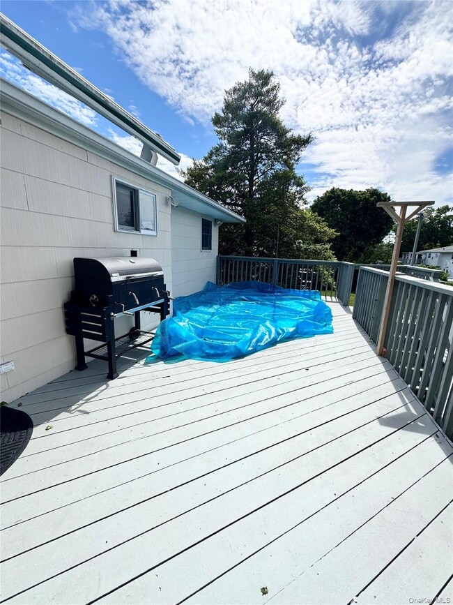 Building Photo - 255 Brookside Ct
