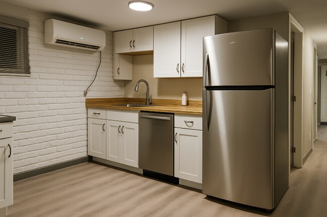 Building Photo - 2306 E 14th St