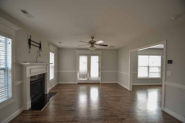 Building Photo - HOUSE FOR RENT 2319 GREAT LAUREL COURT