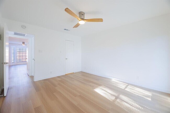 Building Photo - 7920 Rockwood Ln