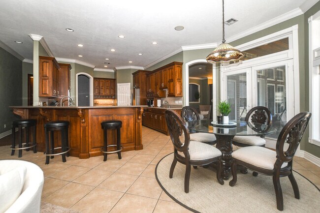 Building Photo - 21685 Merion Ct