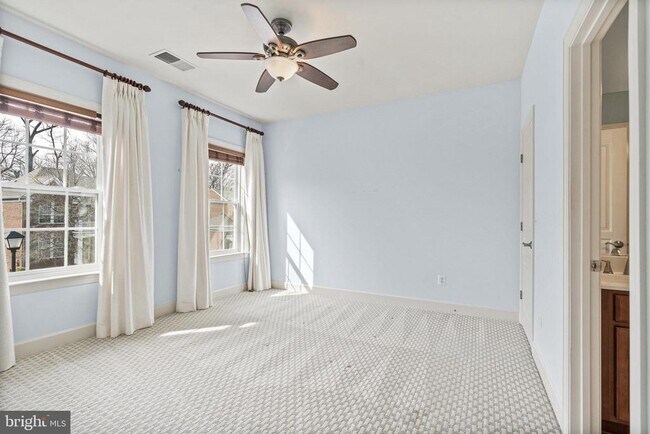 Building Photo - 4561 Rona Pl