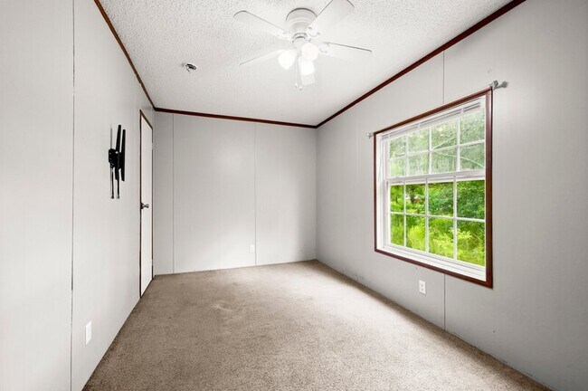 Building Photo - 31687 N Corbin Rd