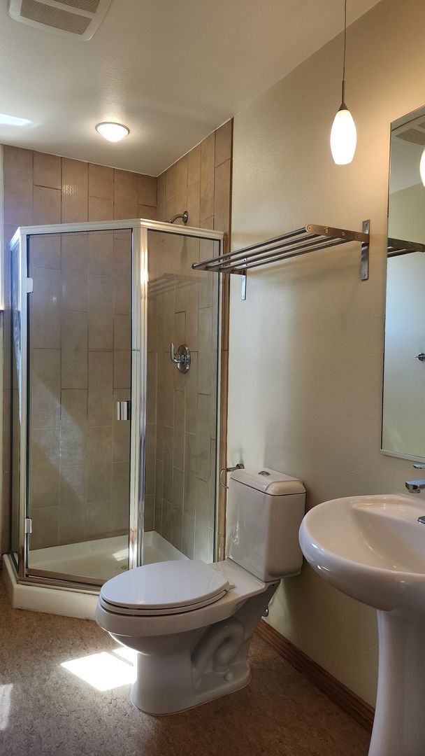 Building Photo - Corner Townhouse in Downtown Tacoma with A...