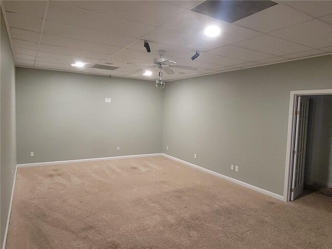 Building Photo - 7450 Waters Edge Dr