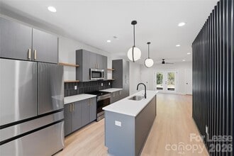 Building Photo - 1358 Briar Creek Rd