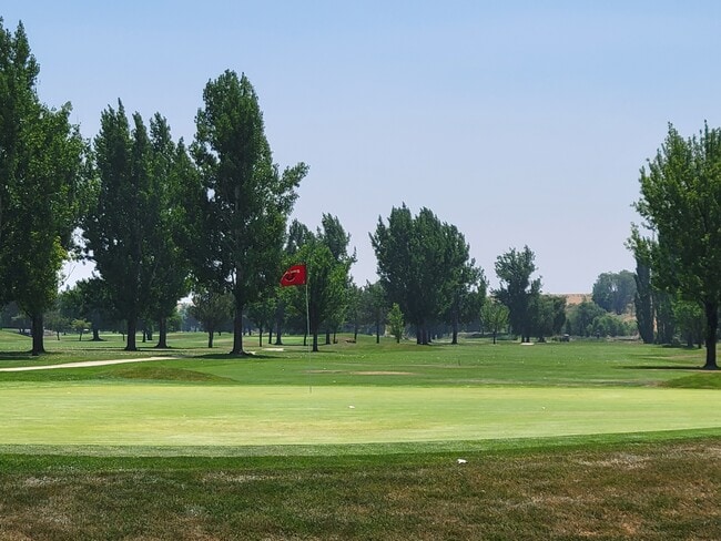 Building Photo - 5996 S Egmont Ave