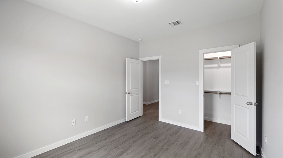 Room1 - 1303 Antelope Trl