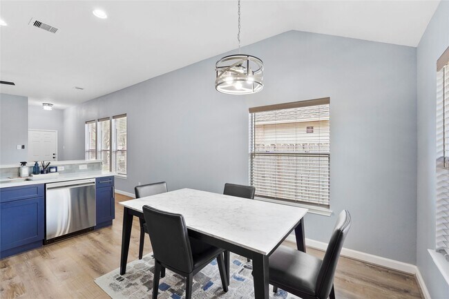 Building Photo - 4514 Coral Rose Ct