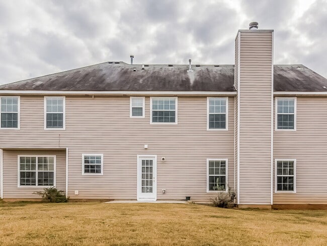 Building Photo - 1008 Spaniel Terrace