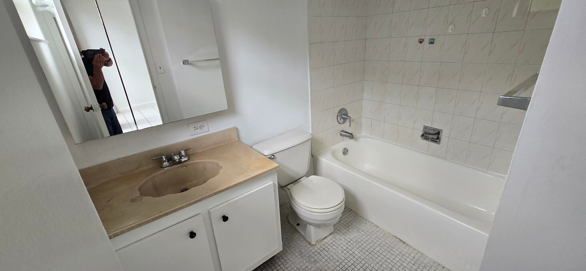 Second bathroom - 16919 N Bay Rd