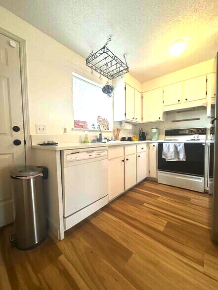 Building Photo - 2800 Highcliff Ct