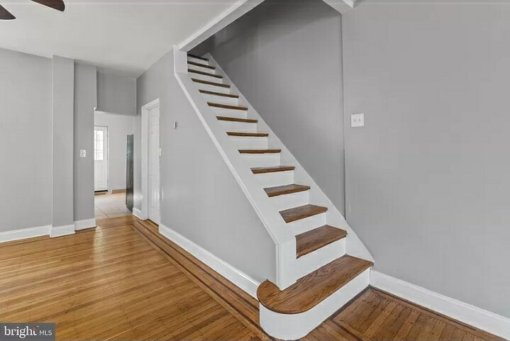 Building Photo - 214 Hermitage St