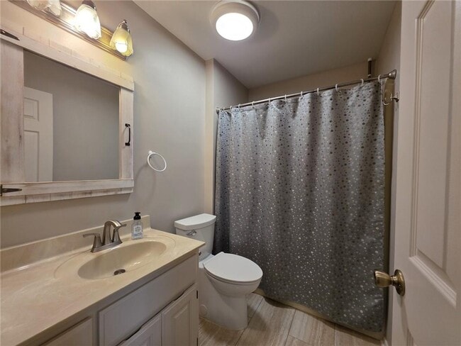 Building Photo - 29 Dunedin Dr