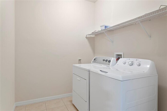 Building Photo - 20317 Chestnut Grove Dr
