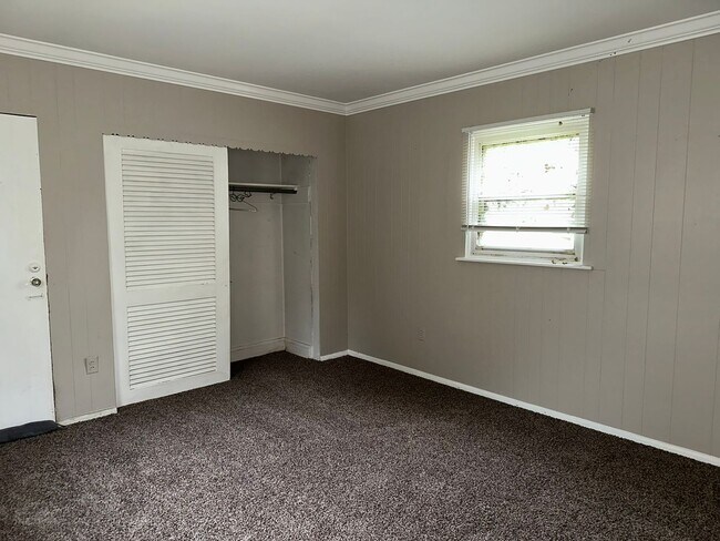 Building Photo - Rarely Available Ruxton Rental