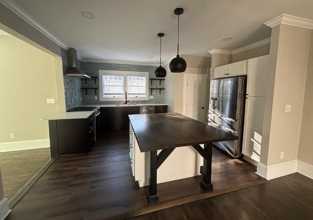 Building Photo - 313 W Fisher Ave