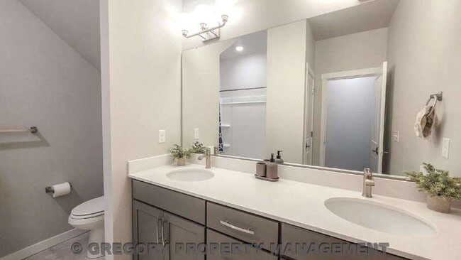 Building Photo - 8321 NE 176th Ct