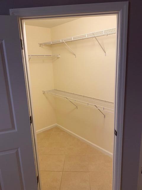 Building Photo - 9857 Baywinds Blvd