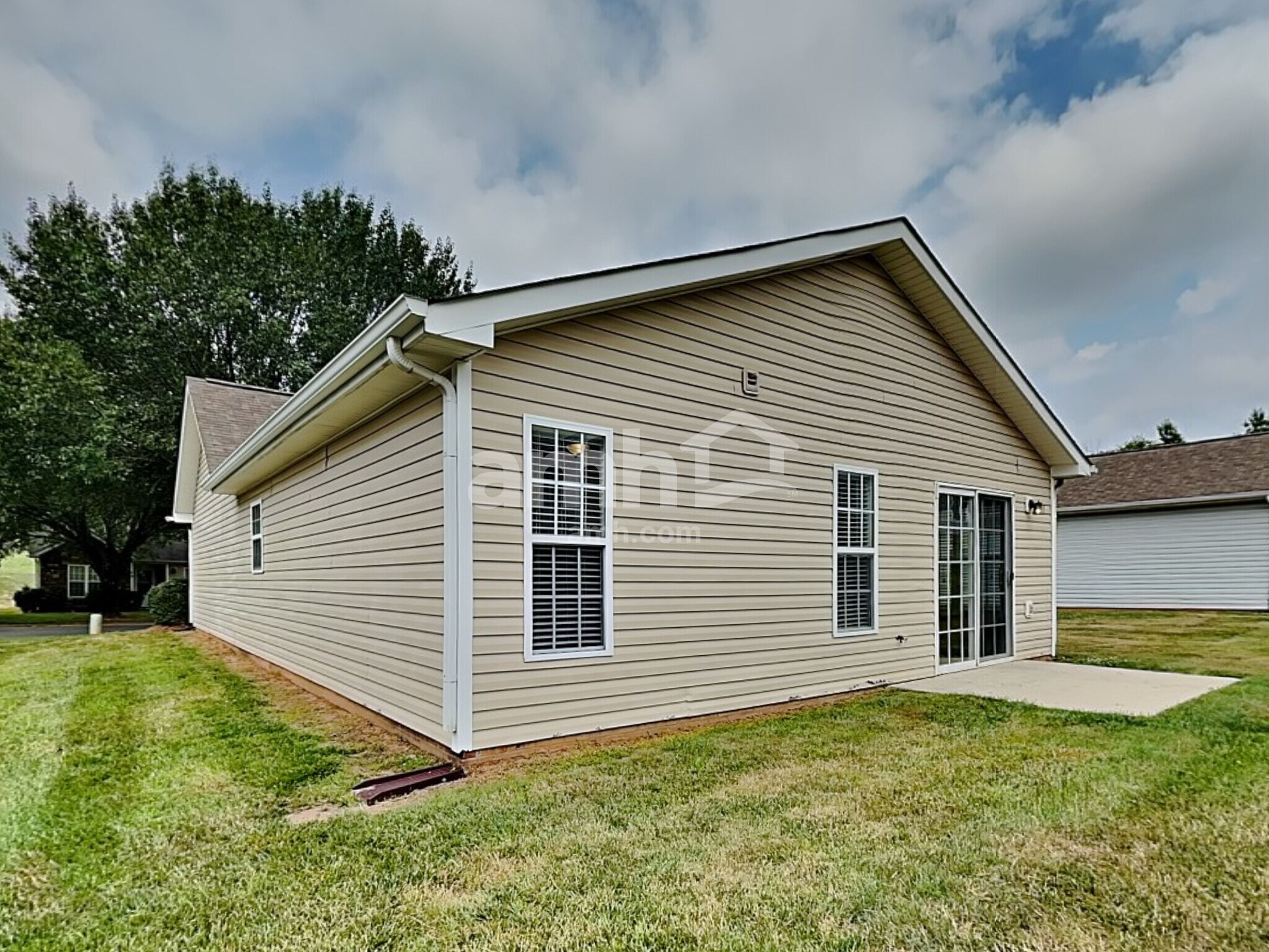 Building Photo - 165 Tudor Downs Rd