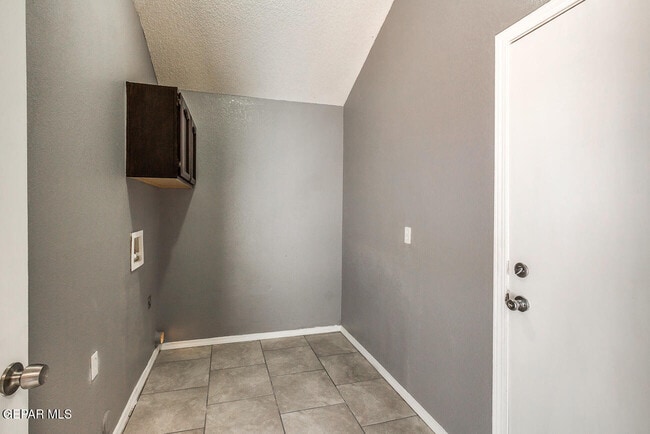 Building Photo - 14240 Bryce Dr