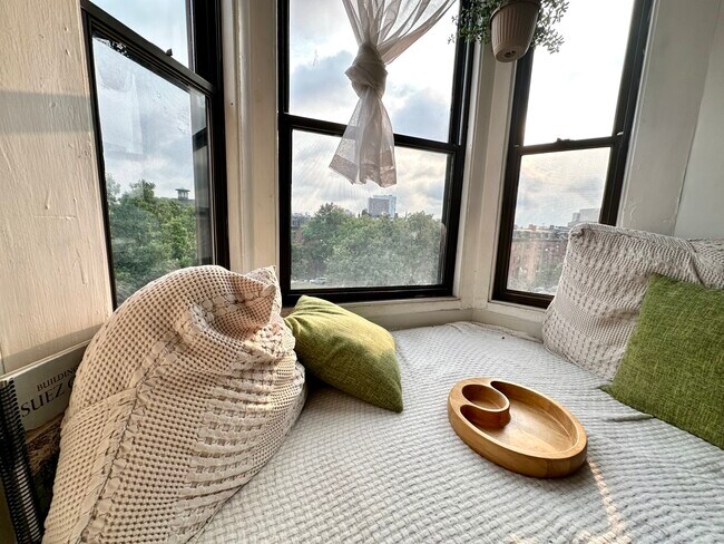 Building Photo - 540 Massachusetts Ave