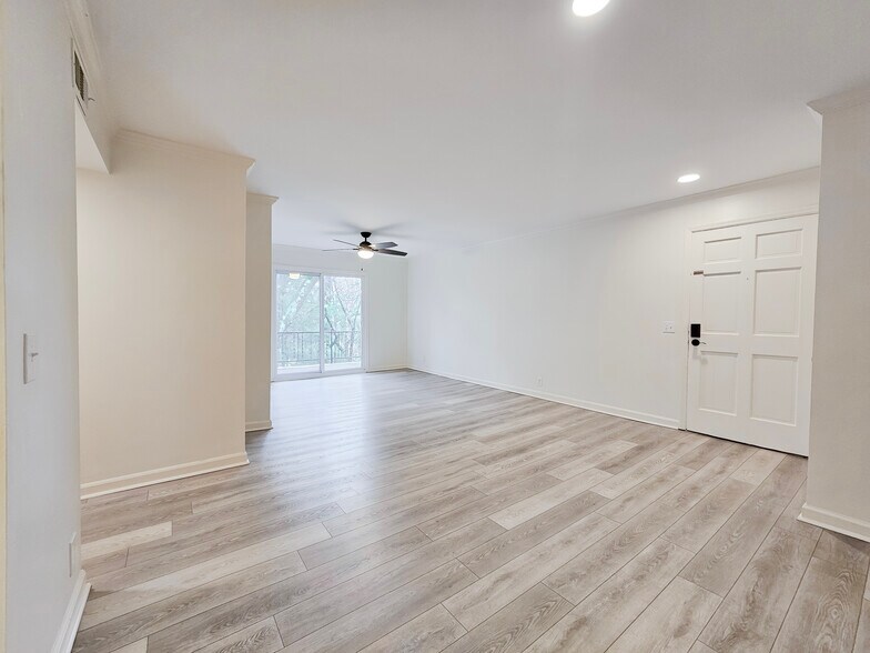 Building Photo - 601 Boyd Mill Ave