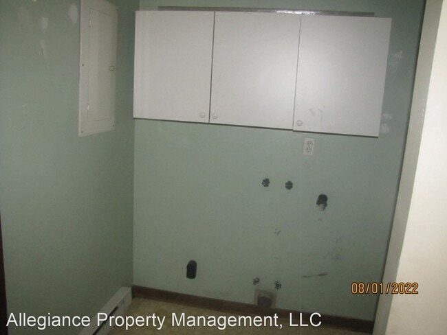 Building Photo - 3 br, 1.5 bath House - 6618 Davis Rd