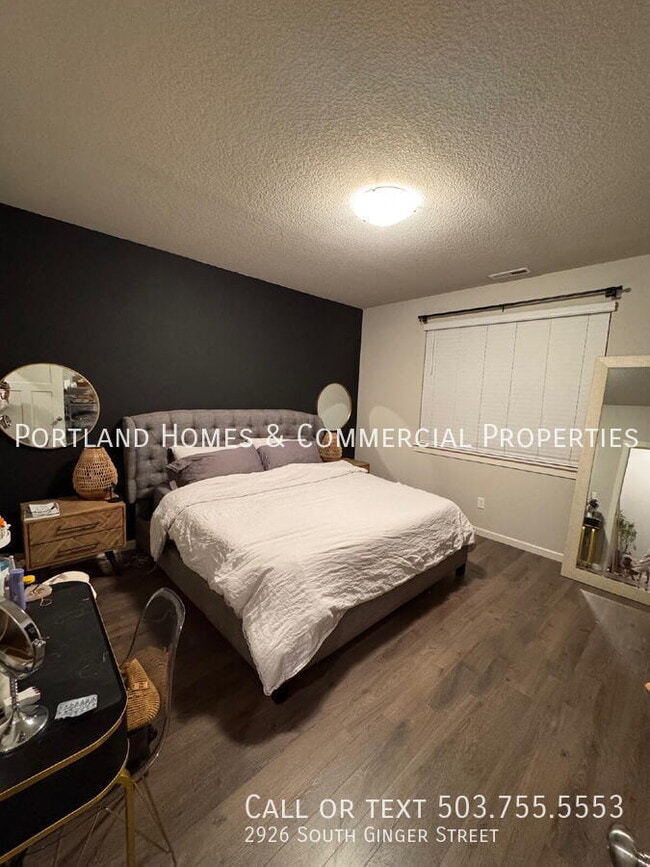 Building Photo - 2926 S Ginger St