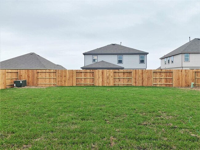Building Photo - 1215 Painted Bunting Dr