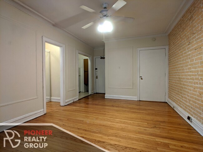 Building Photo - 1164 N Dearborn St