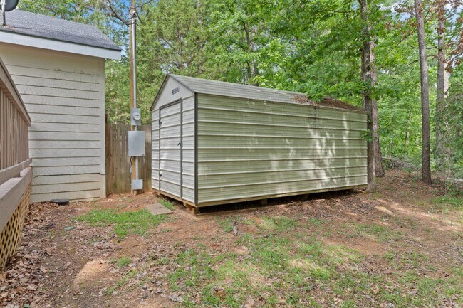 Building Photo - 11784 FM Rd 16