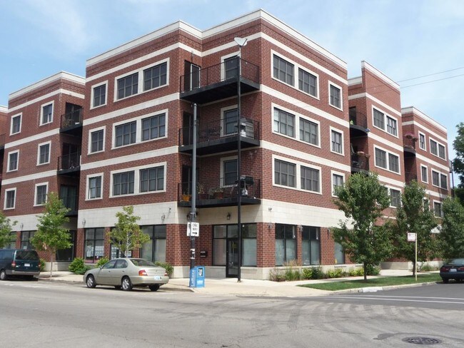 Floorplan - 3705 N Kedzie Ave.