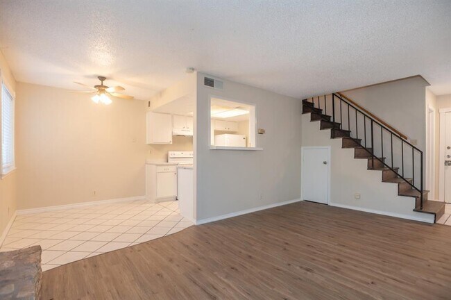 Building Photo - 925 Chisholm Cove