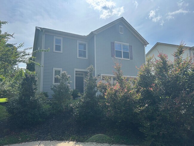 Building Photo - 3 Bed | 2.5 Bath House in Clayton