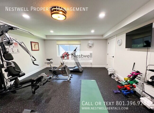 Building Photo - 1497 E Federal Heights Dr