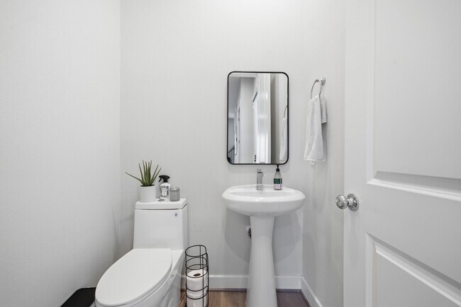 Building Photo - 2312 Silva Park Ln