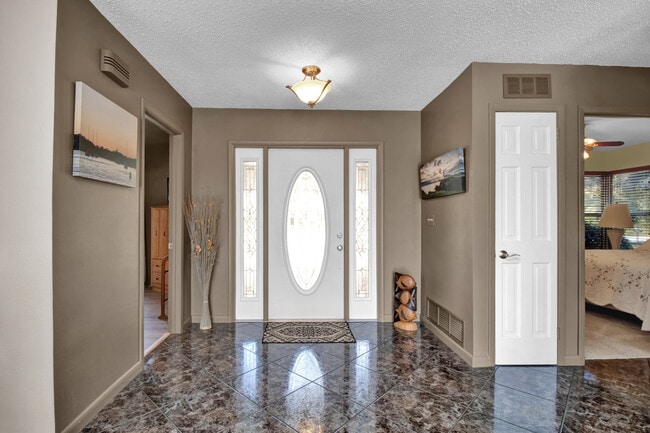 Building Photo - 4274 Gillot Blvd