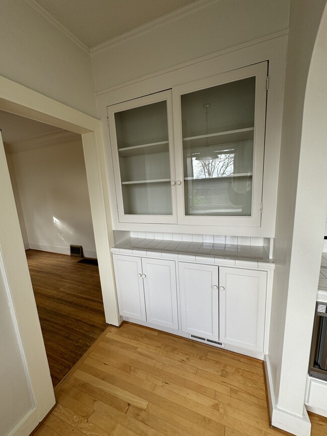 Kitchen built-ins - 1687 SW Montgomery Dr.