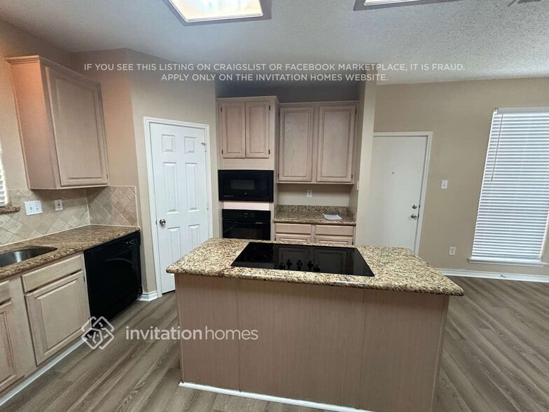 Building Photo - 2908 Olympia Dr