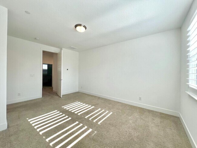 Building Photo - 2129 Hunt St
