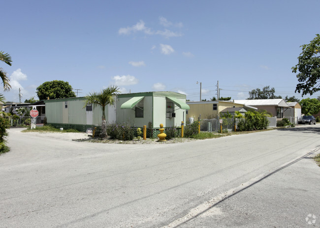 Building Photo - Miami Terrace Mobile Home Park