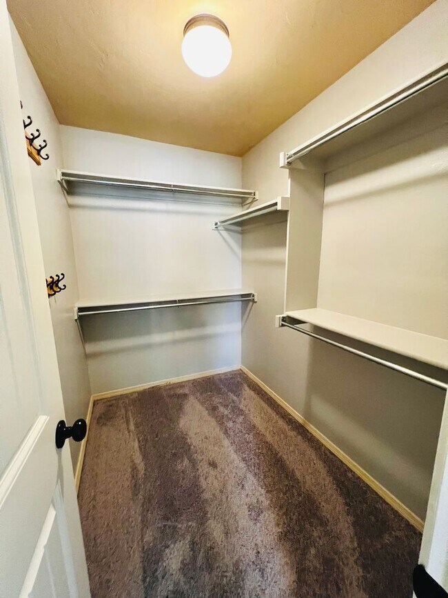 Building Photo - Beautiful 3BD 2BA Home in Norman!!