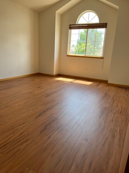 2nd Bedroom - 2232 Sweetwater Creek Dr