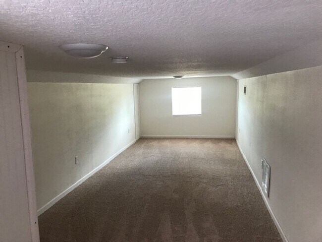Building Photo - ACCEPTED APPLICATION 9-7-24