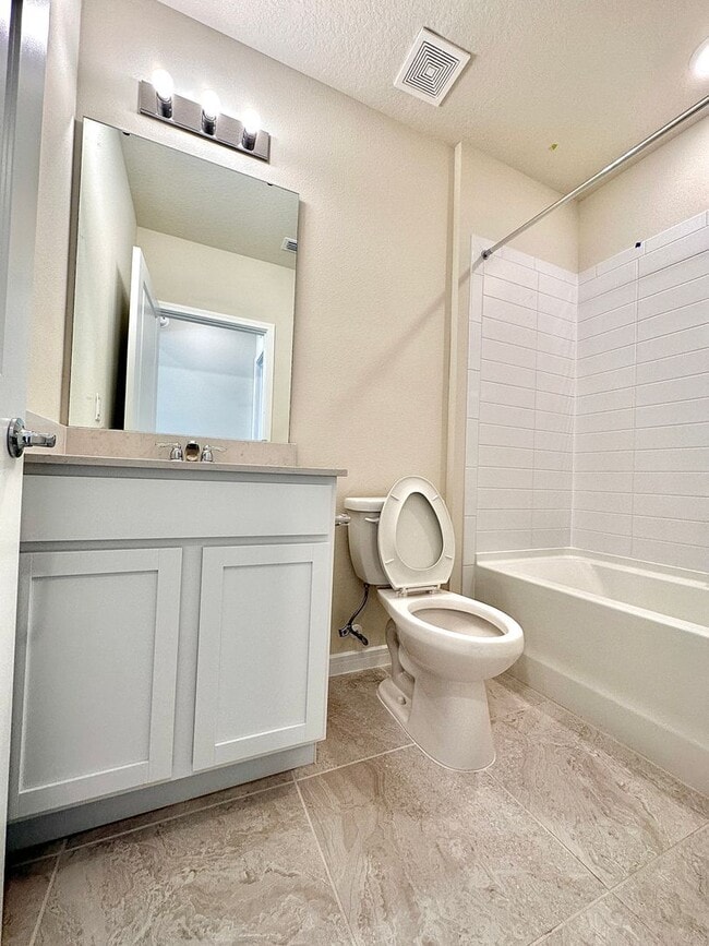 Building Photo - Beautiful Home for rent in Clermont