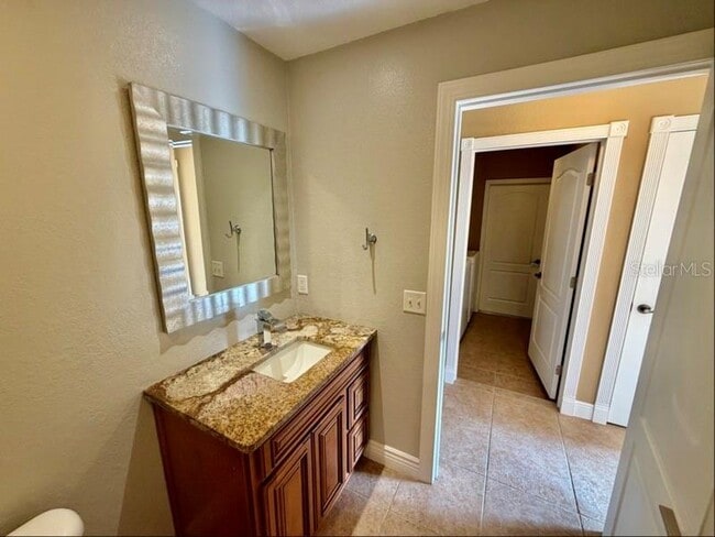 Building Photo - 1542 Saddlehorn Dr